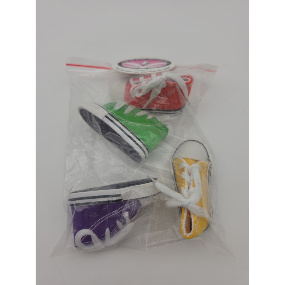 Super Bird Creations Sneakers Bird Toy SB1058 (4 Pack) Bird Toy Foraging Toy